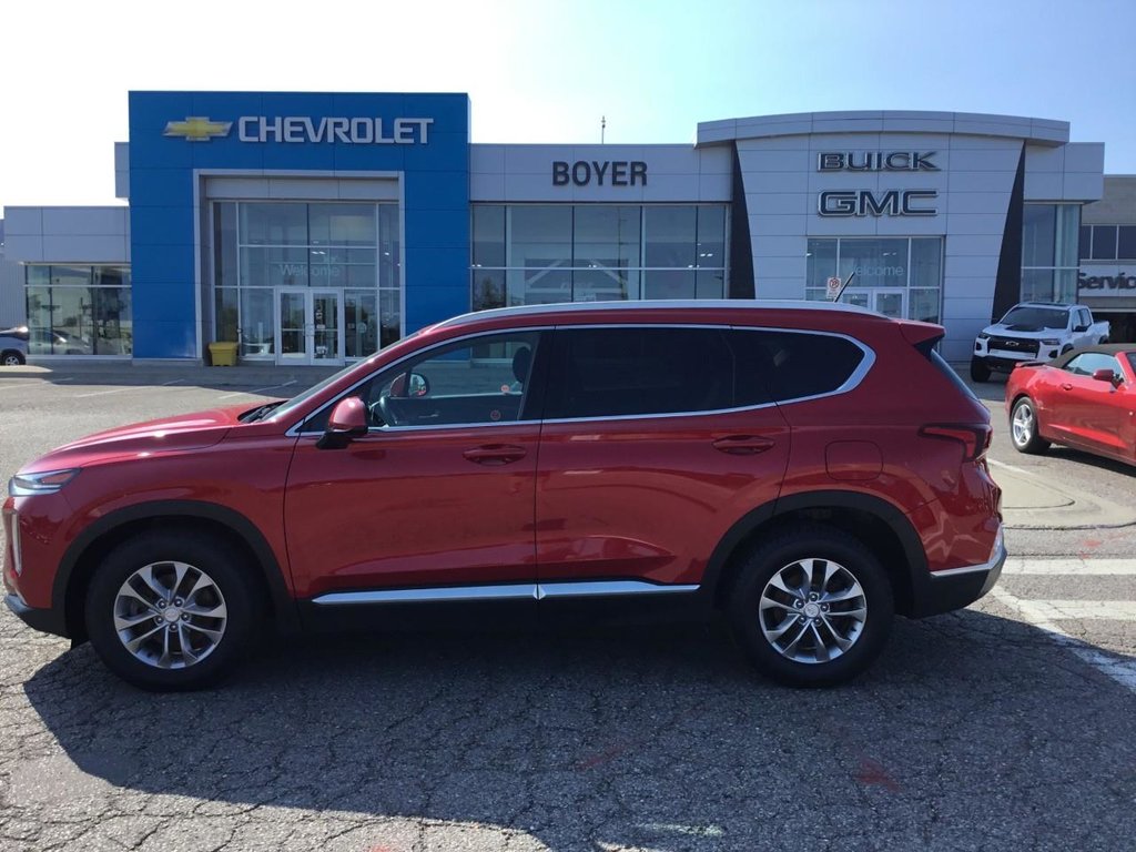 2020 Hyundai Santa Fe in Pickering, Ontario - 2 - w1024h768px