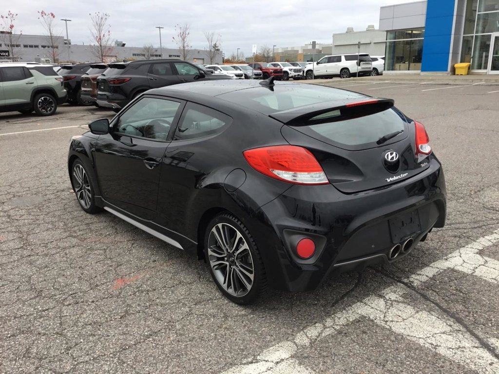 2016 Hyundai Veloster in Pickering, Ontario - 3 - w1024h768px