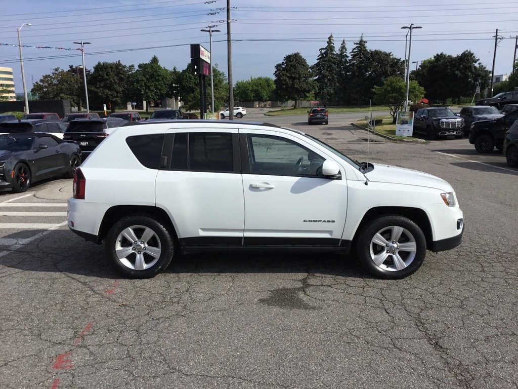 2016 Jeep Compass in Pickering, Ontario - 6 - w1024h768px