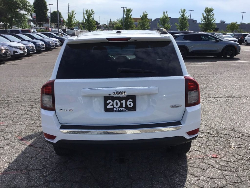 2016 Jeep Compass in Pickering, Ontario - 4 - w1024h768px