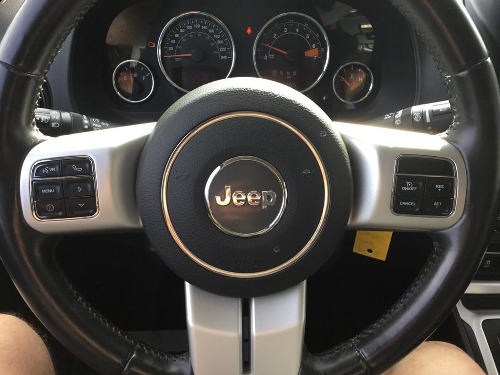 2016 Jeep Compass in Pickering, Ontario - 13 - w1024h768px