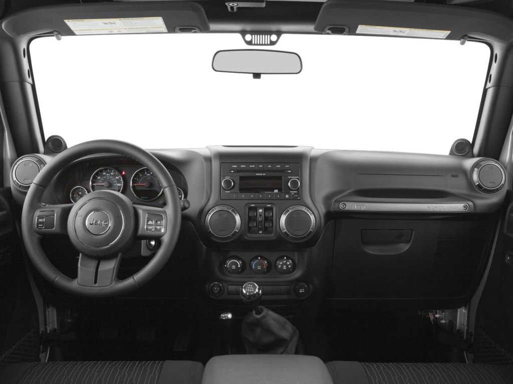 2015 Jeep Wrangler Unlimited in Pickering, Ontario - 5 - w1024h768px