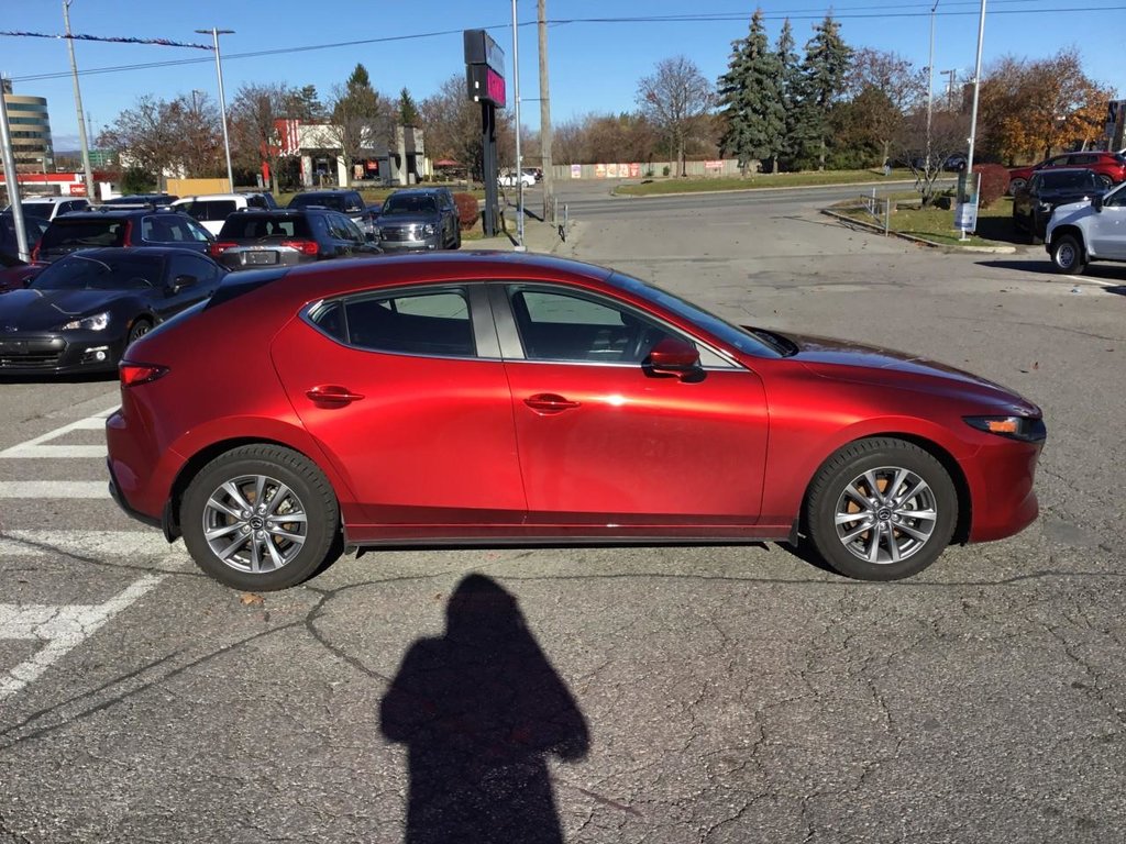 2023 Mazda 3 in Pickering, Ontario - 6 - w1024h768px