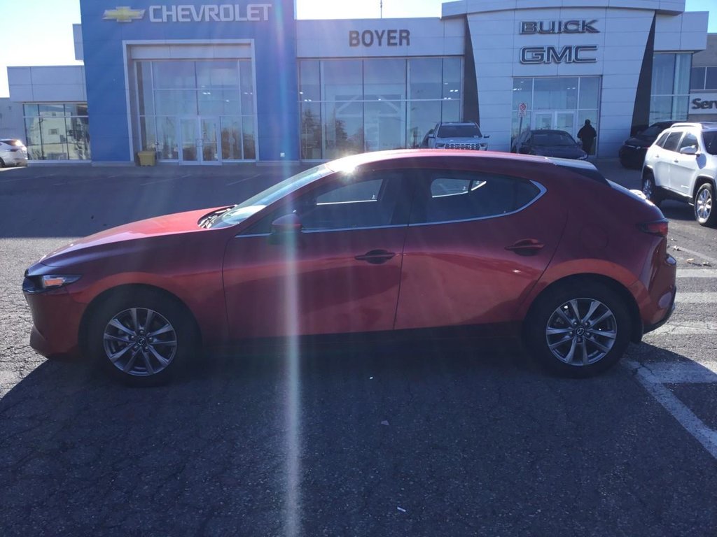 2023 Mazda 3 in Pickering, Ontario - 2 - w1024h768px