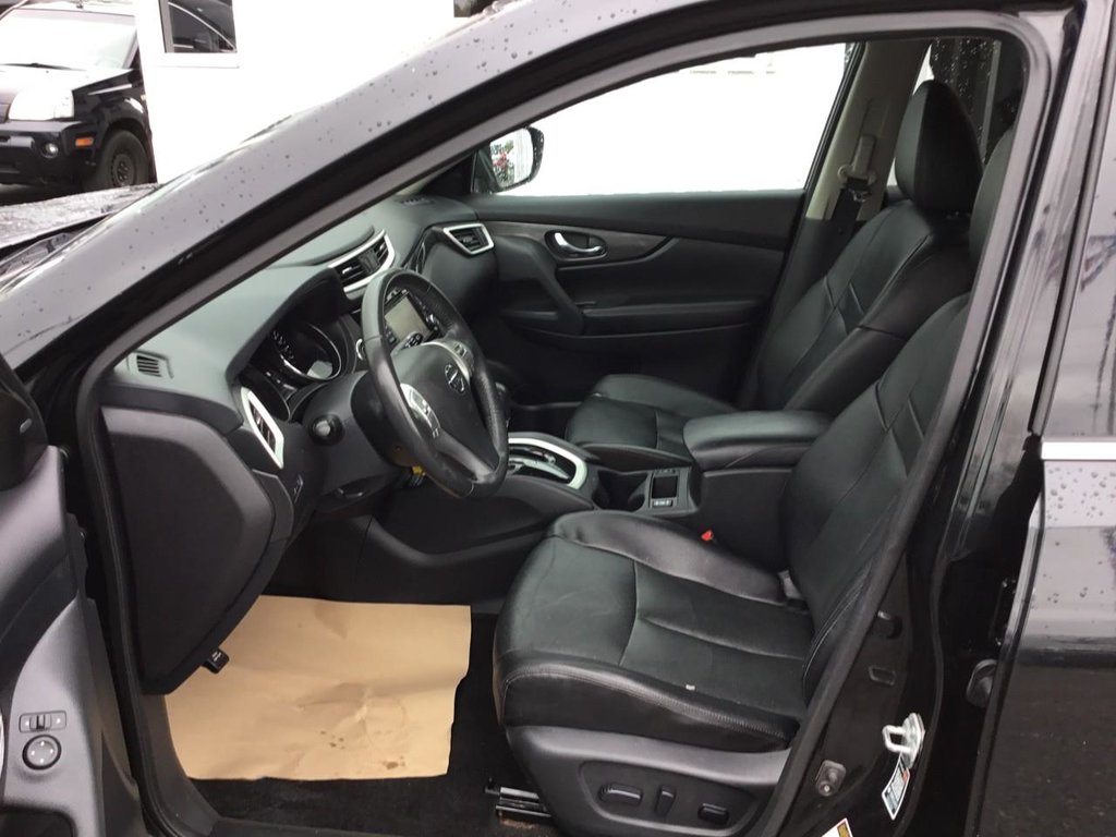 2016 Nissan Rogue in Pickering, Ontario - 10 - w1024h768px