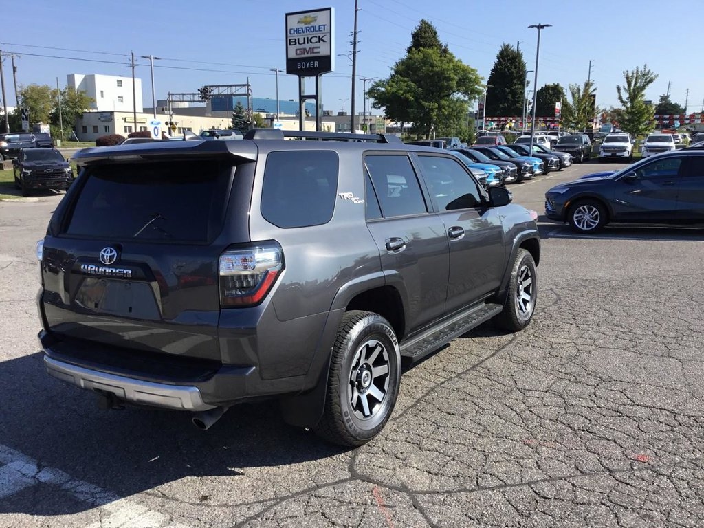 2020 Toyota 4Runner in Pickering, Ontario - 5 - w1024h768px