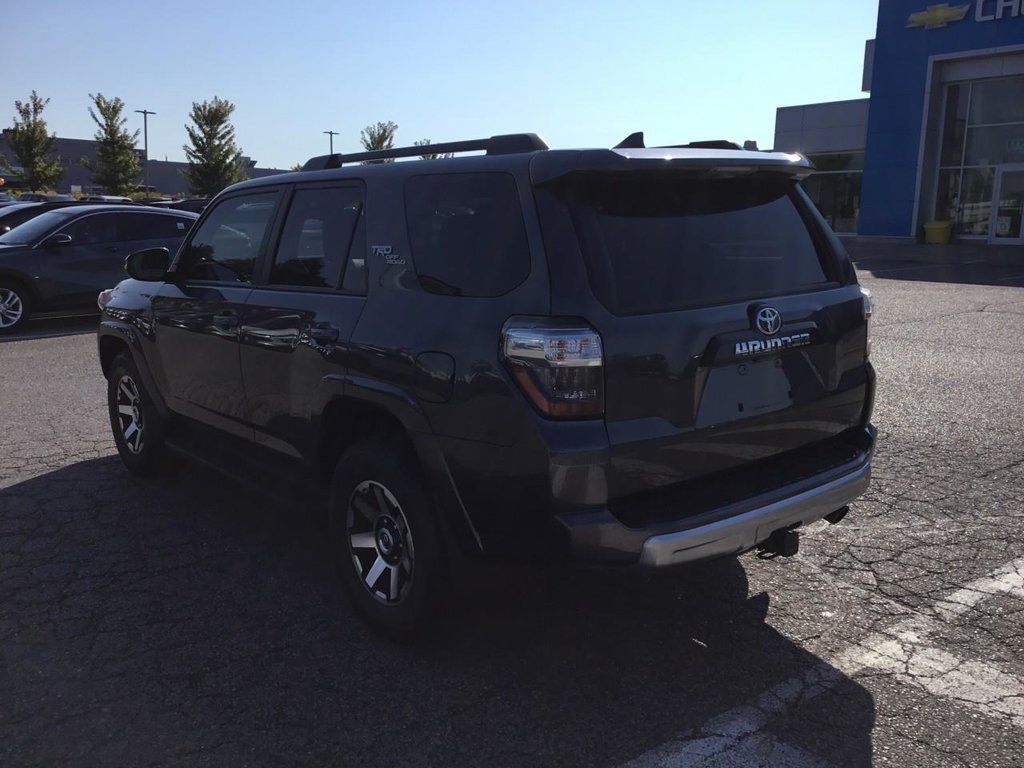 2020 Toyota 4Runner in Pickering, Ontario - 3 - w1024h768px