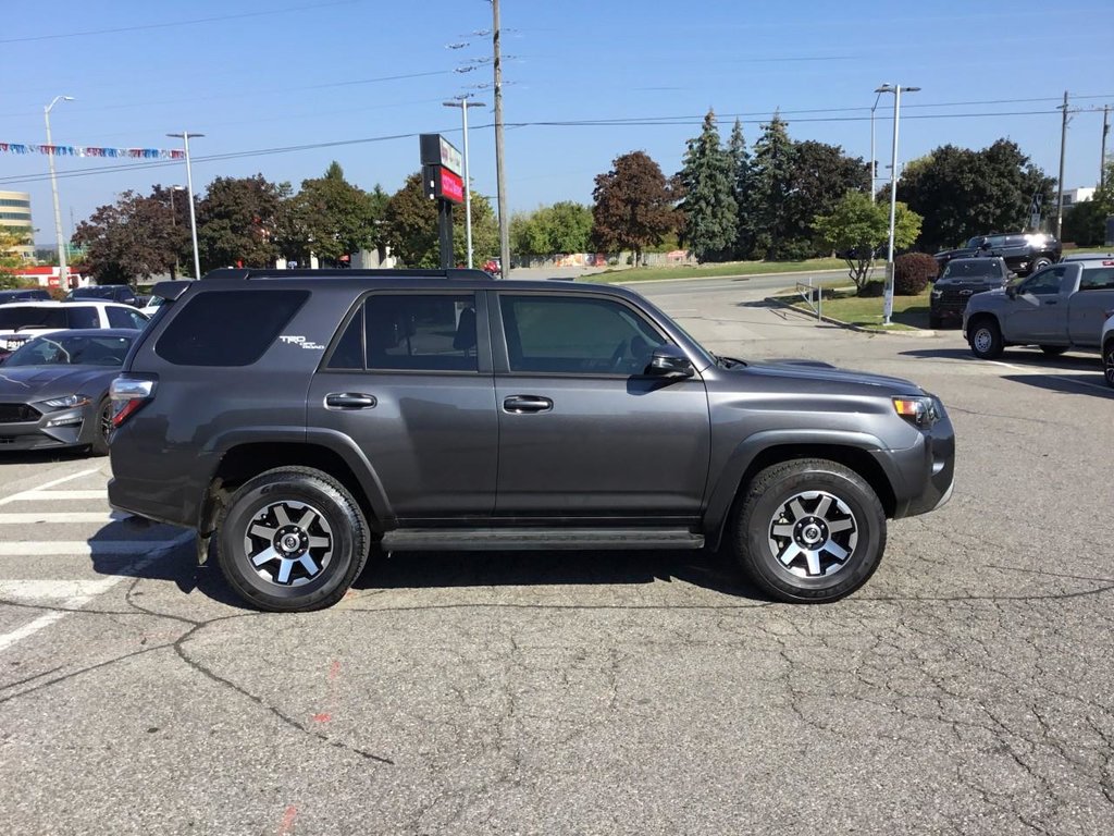 2020 Toyota 4Runner in Pickering, Ontario - 6 - w1024h768px