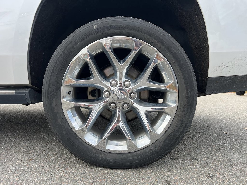 2020 Cadillac Escalade Premium Luxury in Saint John, New Brunswick - 25 - w1024h768px