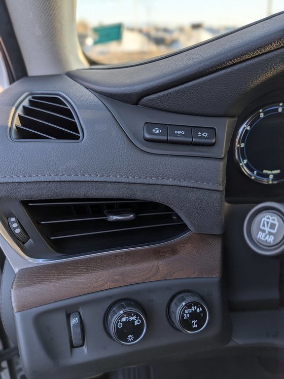 2020 Cadillac Escalade in Saint John, New Brunswick - 9 - w1024h768px