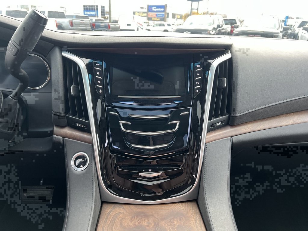 2020 Cadillac Escalade in Saint John, New Brunswick - 17 - w1024h768px