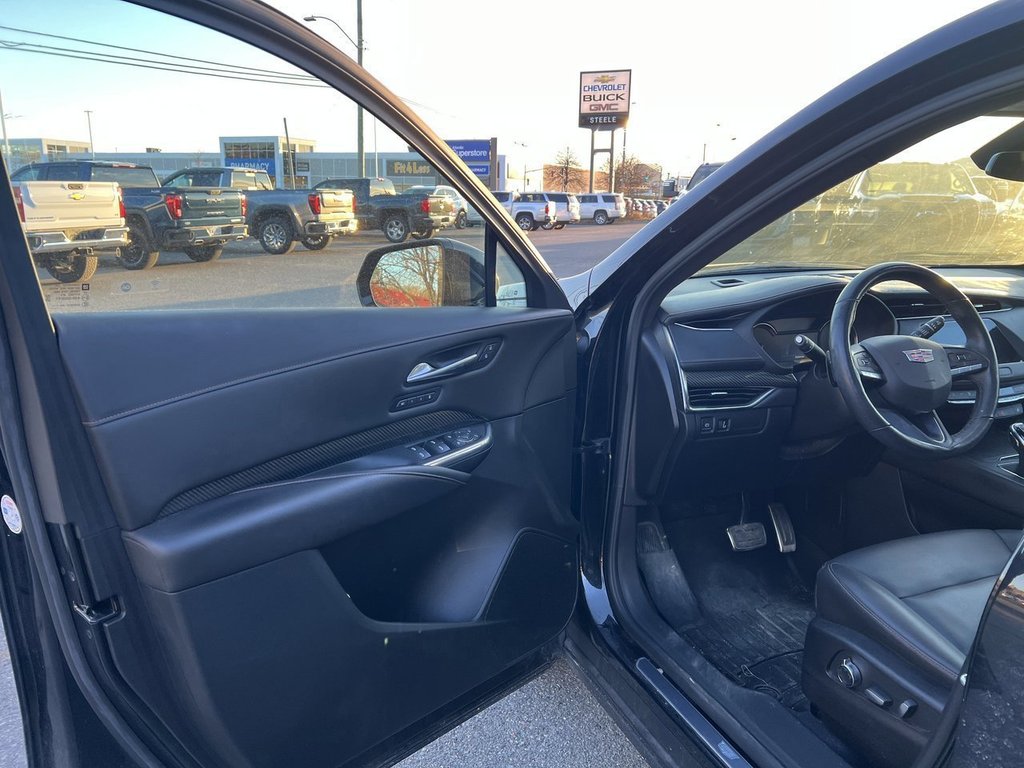 2021 Cadillac XT4 AWD Sport in Saint John, New Brunswick - 10 - w1024h768px
