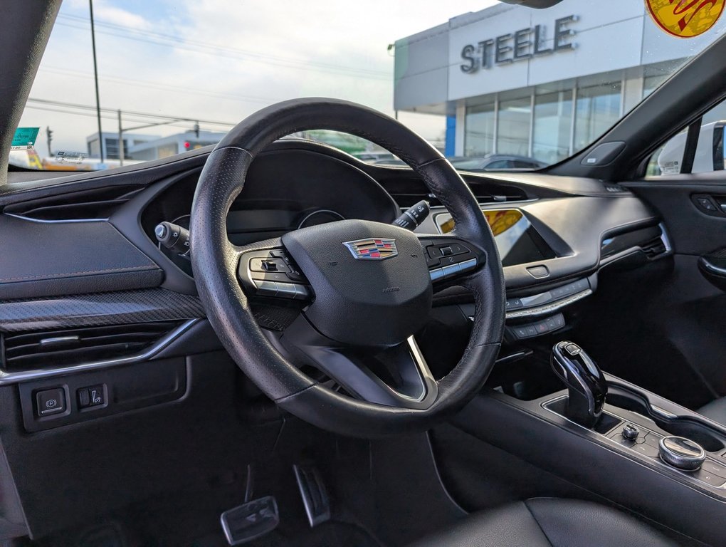 2023 Cadillac XT4 in Saint John, New Brunswick - 13 - w1024h768px