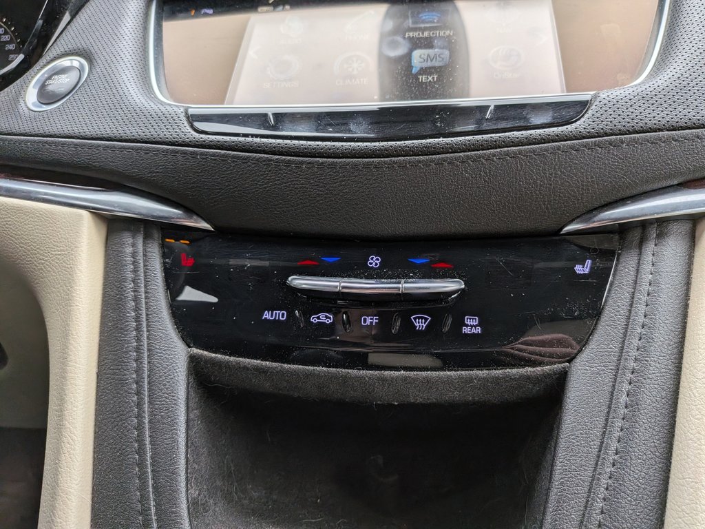 2018 Cadillac XT5 Luxury AWD in Saint John, New Brunswick - 15 - w1024h768px