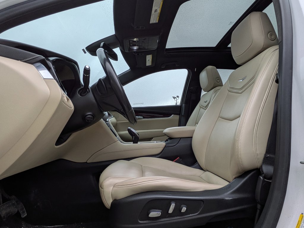 2018 Cadillac XT5 Luxury AWD in Saint John, New Brunswick - 8 - w1024h768px