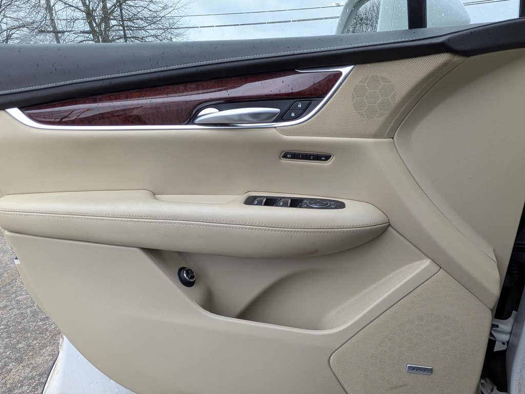 2018 Cadillac XT5 Luxury AWD in Saint John, New Brunswick - 7 - w1024h768px