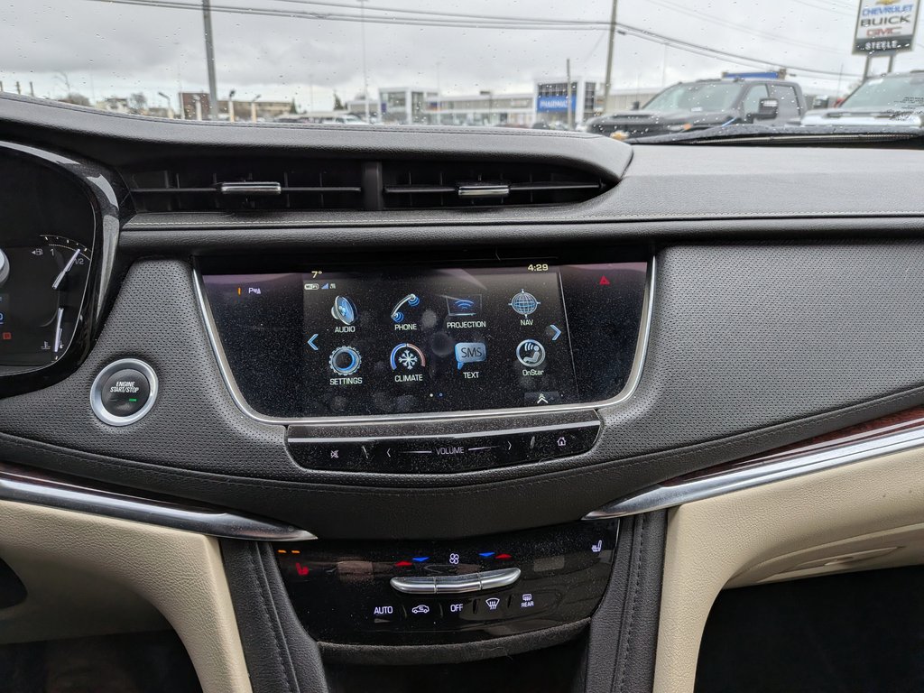 2018 Cadillac XT5 Luxury AWD in Saint John, New Brunswick - 13 - w1024h768px