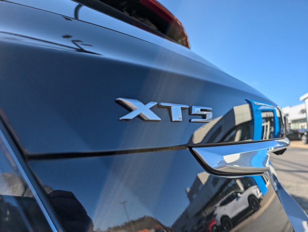 2021  XT5 AWD Sport in Saint John, New Brunswick - 7 - w1024h768px