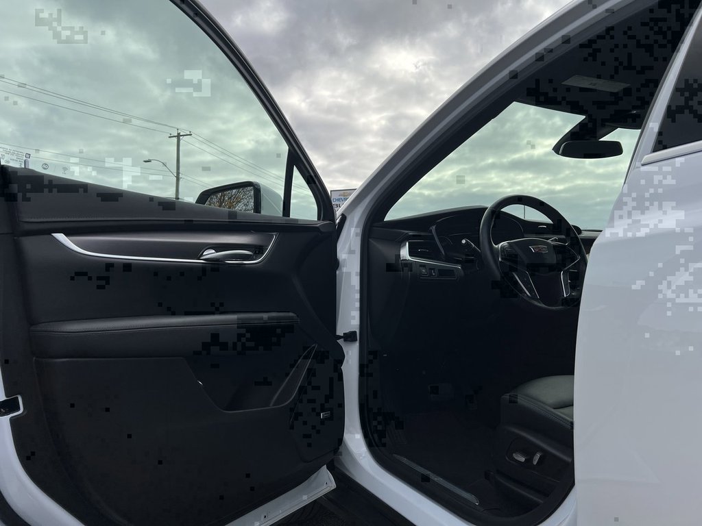 2024 Cadillac XT5 in Saint John, New Brunswick - 10 - w1024h768px