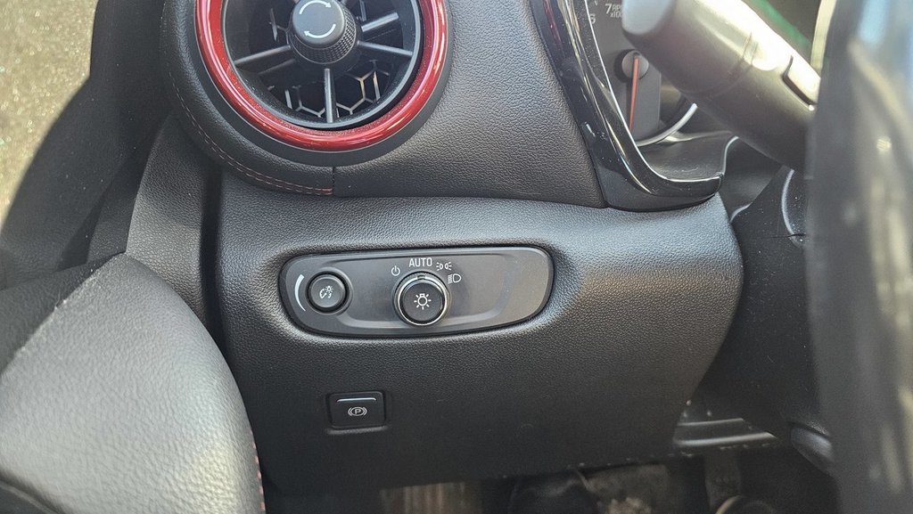 2020 Chevrolet Blazer in Saint John, New Brunswick - 13 - w1024h768px