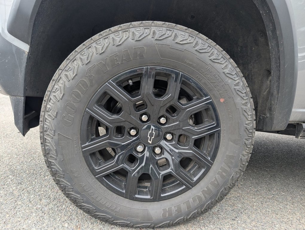 2023 Chevrolet Colorado 4WD Trail Boss in Saint John, New Brunswick - 7 - w1024h768px