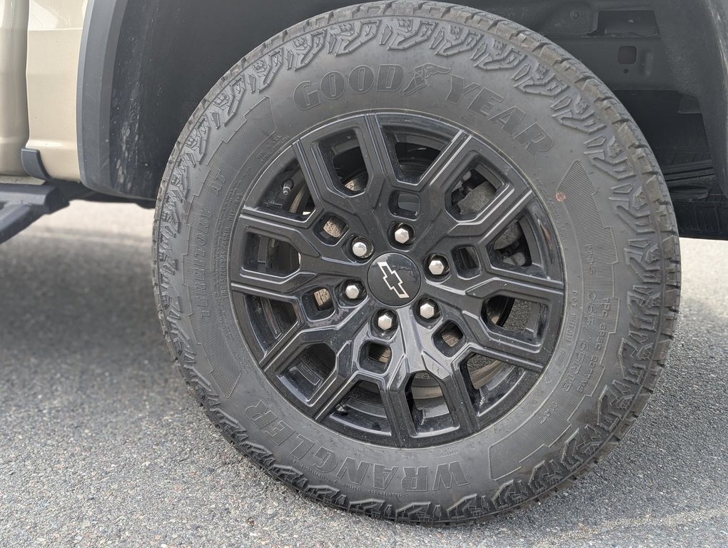 2023 Chevrolet Colorado in Saint John, New Brunswick - 9 - w1024h768px