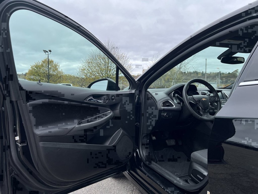 2018 Chevrolet Cruze in Saint John, New Brunswick - 10 - w1024h768px