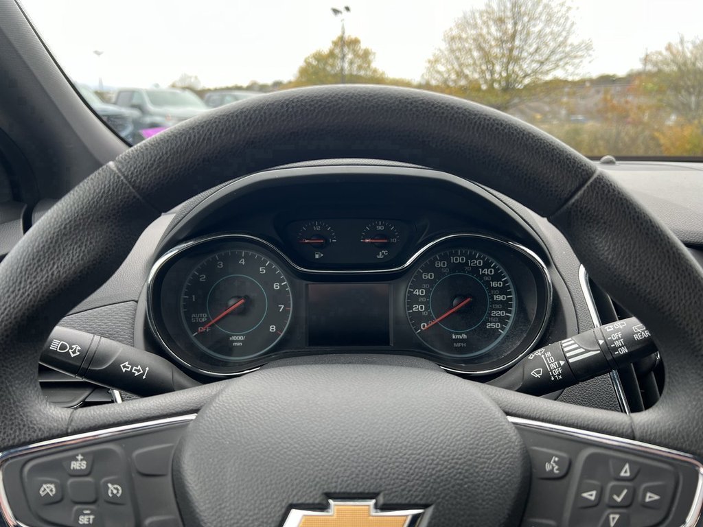 2018 Chevrolet Cruze in Saint John, New Brunswick - 17 - w1024h768px