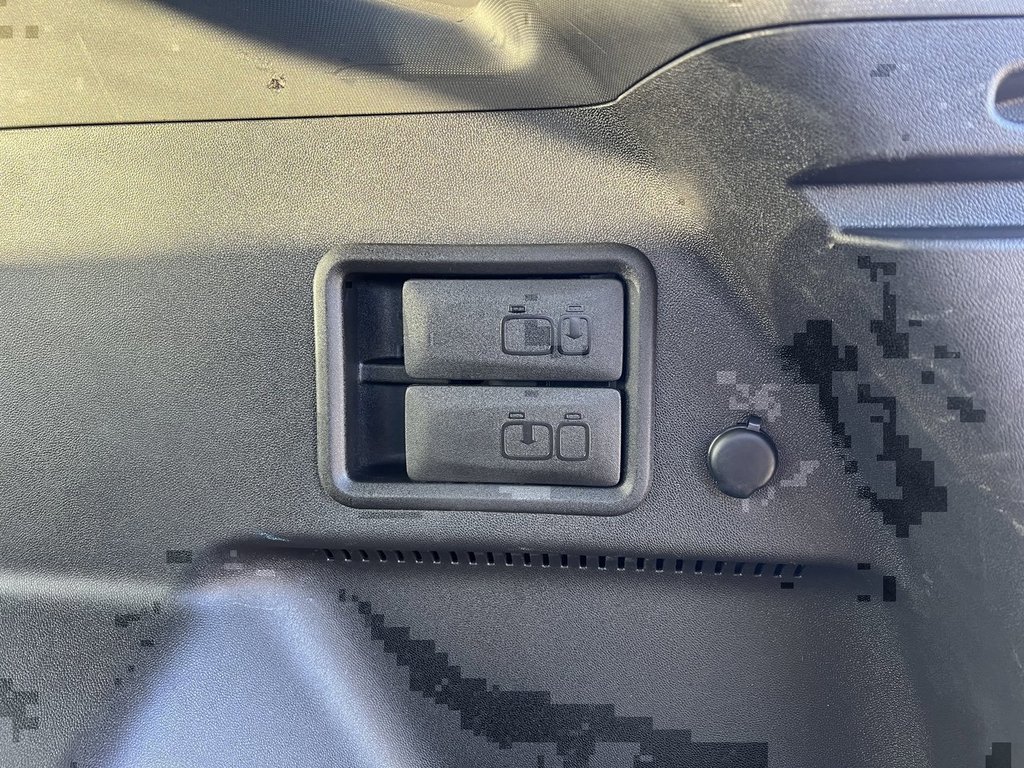 2019 Chevrolet Equinox LT in Saint John, New Brunswick - 24 - w1024h768px