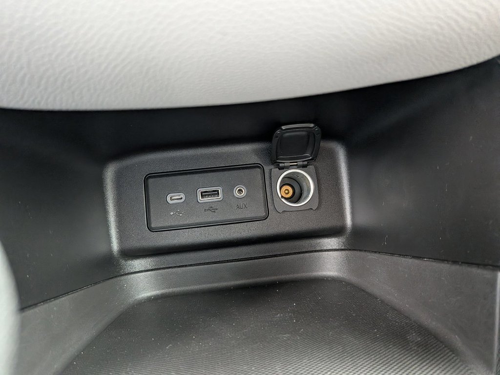 2019 Chevrolet Equinox LS in Saint John, New Brunswick - 13 - w1024h768px