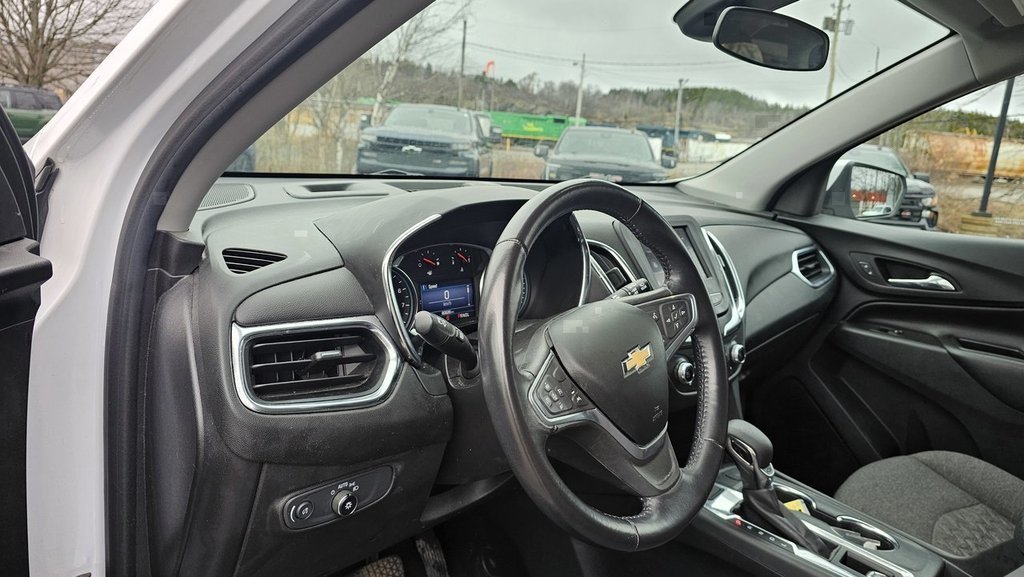 2022 Chevrolet Equinox LT in Saint John, New Brunswick - 12 - w1024h768px