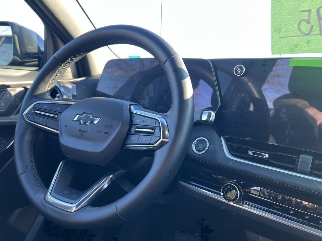 2025 Chevrolet Equinox AWD LT in Saint John, New Brunswick - 14 - w1024h768px