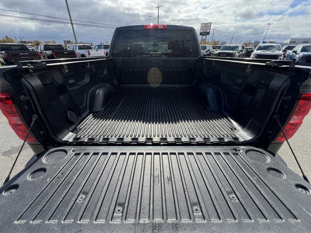 2018 Chevrolet Silverado 1500 LT in Saint John, New Brunswick - 20 - w1024h768px