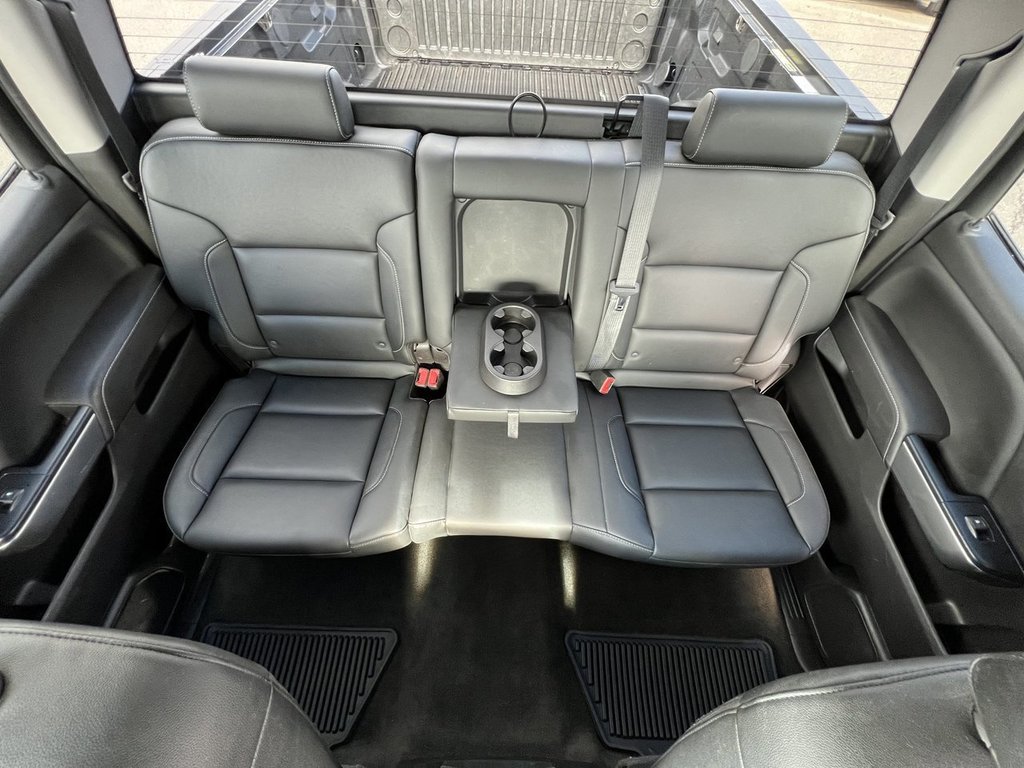 2018 Chevrolet Silverado 1500 LT in Saint John, New Brunswick - 11 - w1024h768px