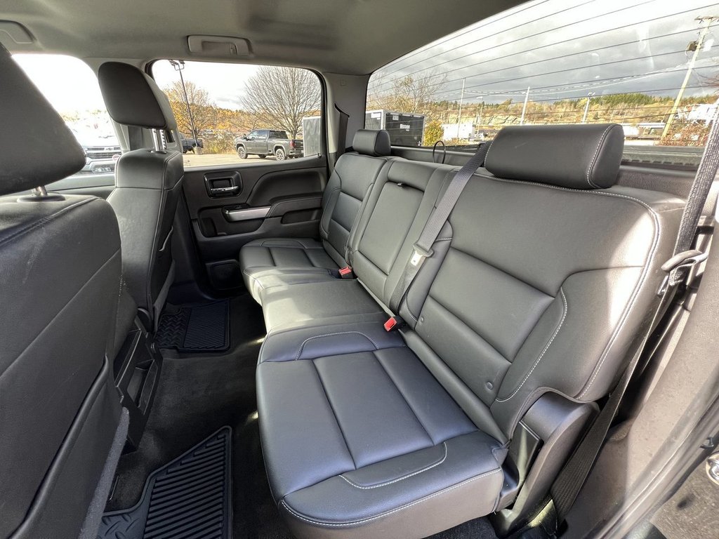 2018 Chevrolet Silverado 1500 LT in Saint John, New Brunswick - 12 - w1024h768px