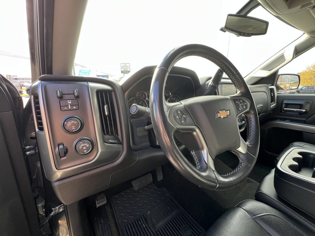 2018 Chevrolet Silverado 1500 LT in Saint John, New Brunswick - 15 - w1024h768px