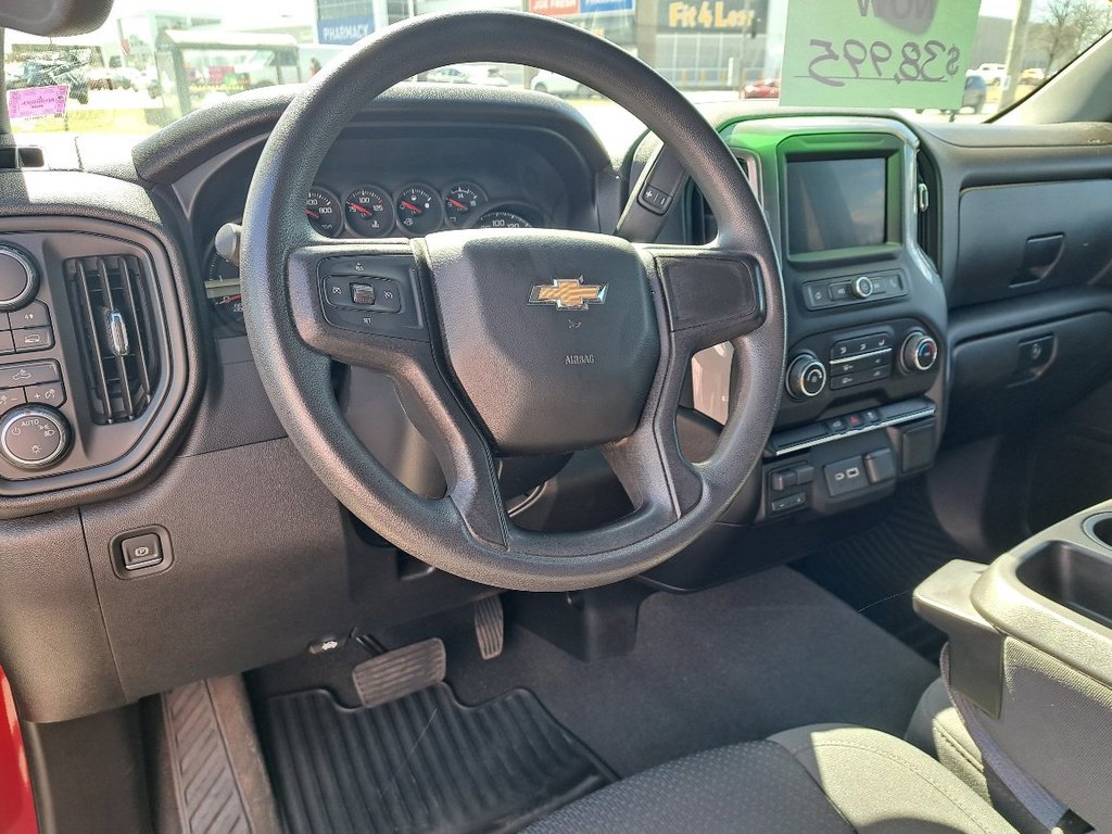2021 Chevrolet Silverado 1500 in Saint John, New Brunswick - 13 - w1024h768px