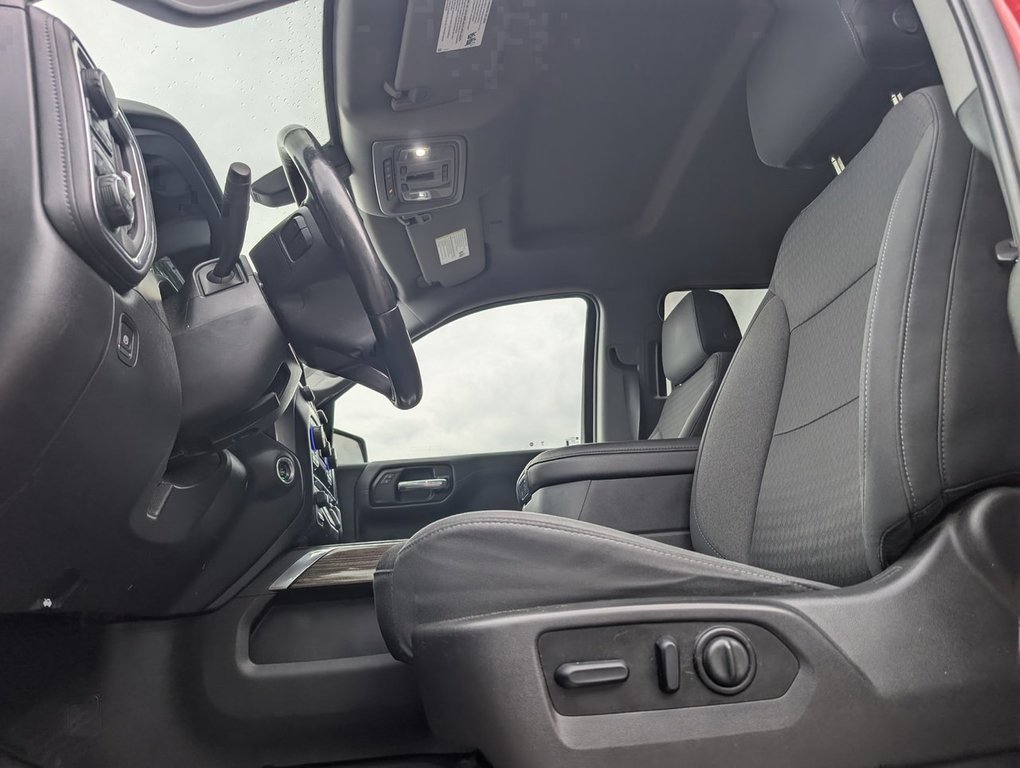 2021 Chevrolet Silverado 1500 in Saint John, New Brunswick - 10 - w1024h768px