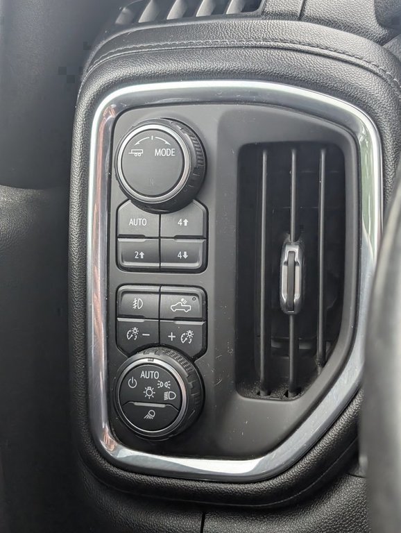 2021 Chevrolet Silverado 1500 in Saint John, New Brunswick - 14 - w1024h768px