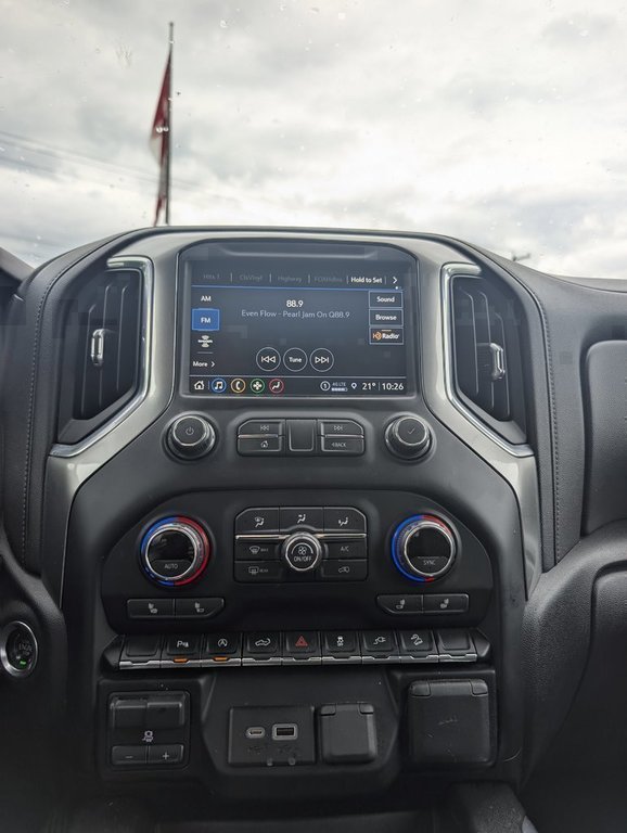 2021 Chevrolet Silverado 1500 in Saint John, New Brunswick - 16 - w1024h768px