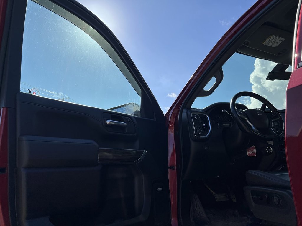 2021 Chevrolet Silverado 1500 in Saint John, New Brunswick - 10 - w1024h768px