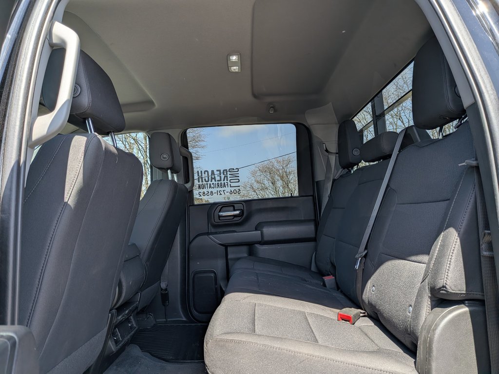 2023 Chevrolet Silverado 2500HD Custom in Saint John, New Brunswick - 17 - w1024h768px