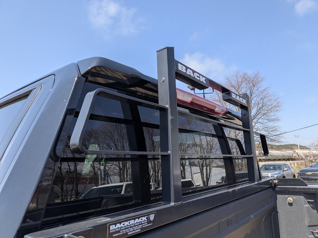 2023 Chevrolet Silverado 2500HD Custom in Saint John, New Brunswick - 8 - w1024h768px