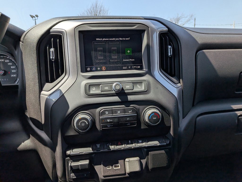 2023 Chevrolet Silverado 2500HD Custom in Saint John, New Brunswick - 16 - w1024h768px
