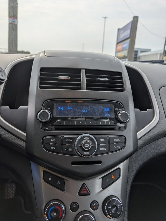 2014 Chevrolet Sonic LT in Saint John, New Brunswick - 11 - w1024h768px