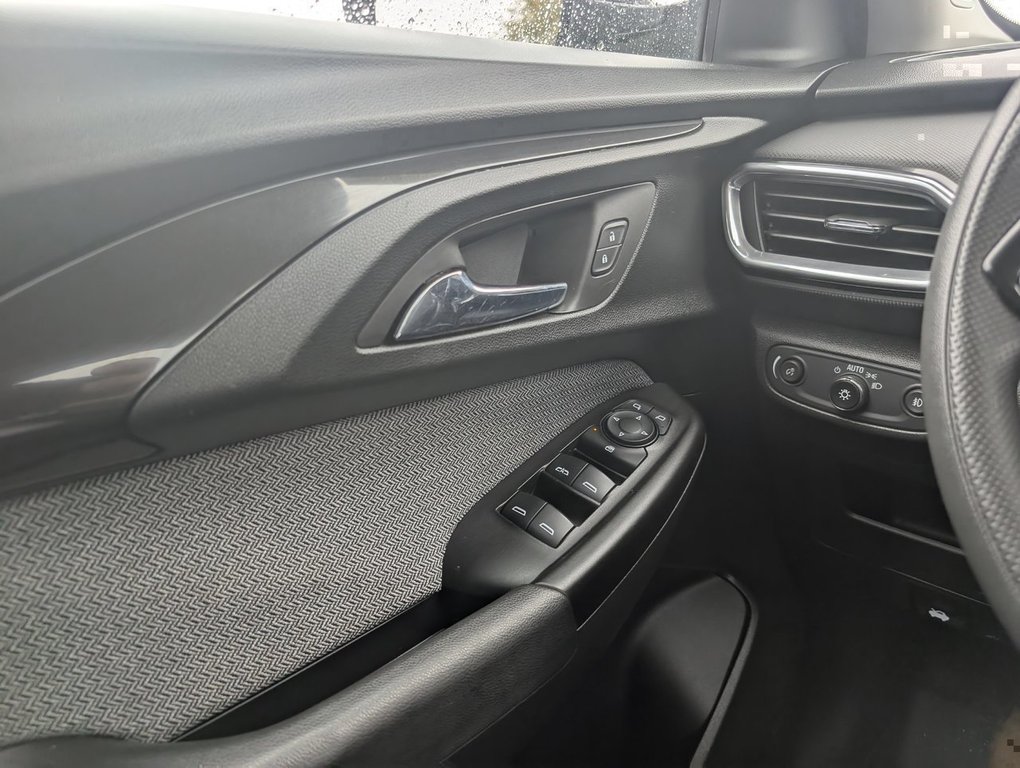 2022 Chevrolet Trailblazer in Saint John, New Brunswick - 10 - w1024h768px