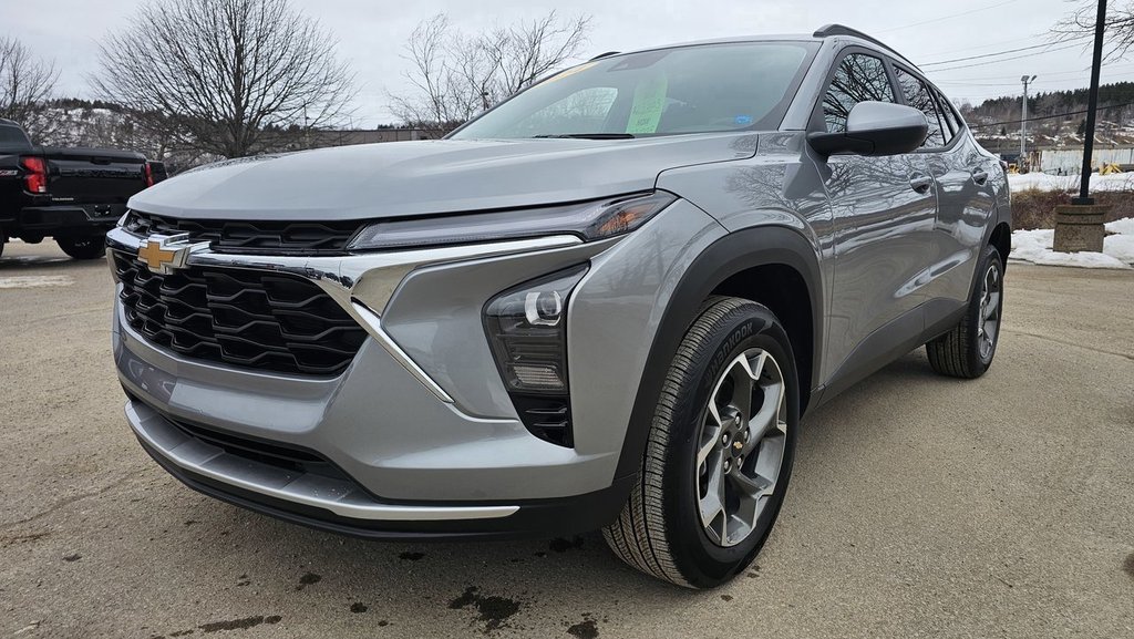 2024 Chevrolet Trax LT in Saint John, New Brunswick - 2 - w1024h768px