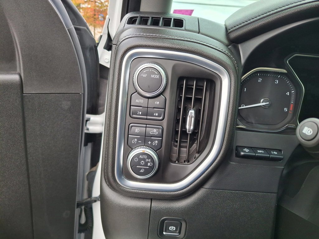 2020 GMC Sierra 3500HD Denali in Saint John, New Brunswick - 16 - w1024h768px