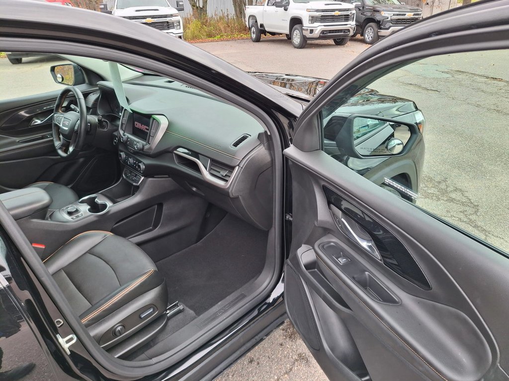 2023 GMC Terrain AT4 in Saint John, New Brunswick - 9 - w1024h768px