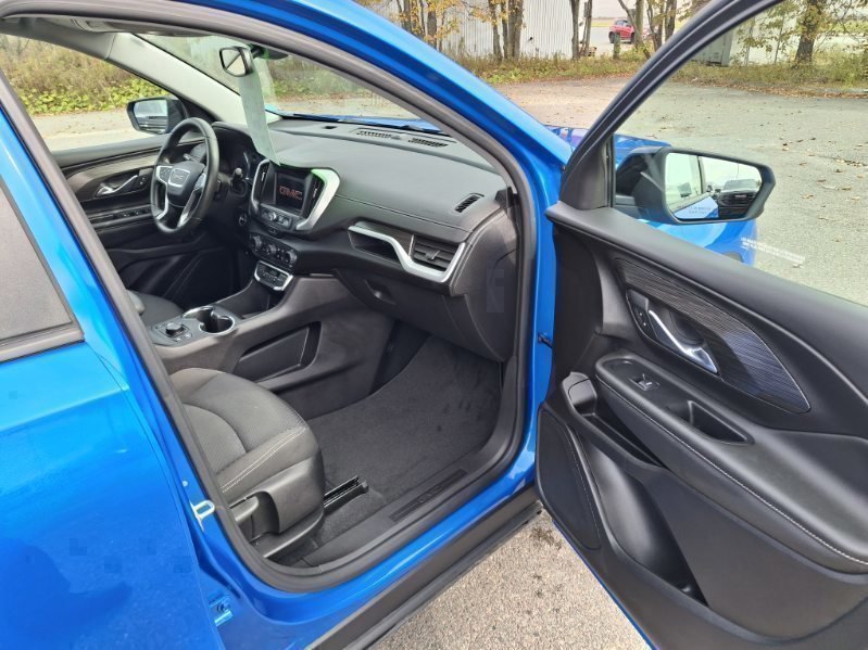 2024 GMC Terrain SLE in Saint John, New Brunswick - 9 - w1024h768px